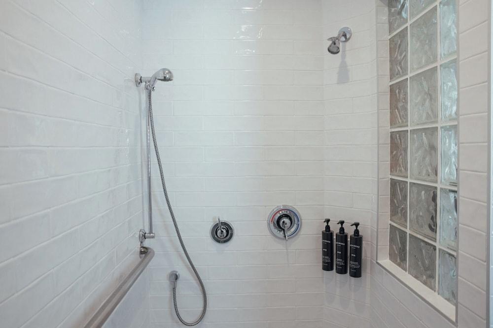 Skaneateles Boutique Hotel photo 13