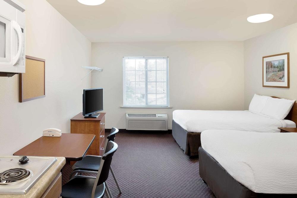 WoodSpring Suites Tyler Rose Garden photo 32