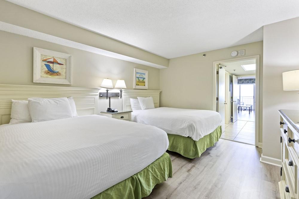 Sandy Beach Oceanfront Resort photo 9