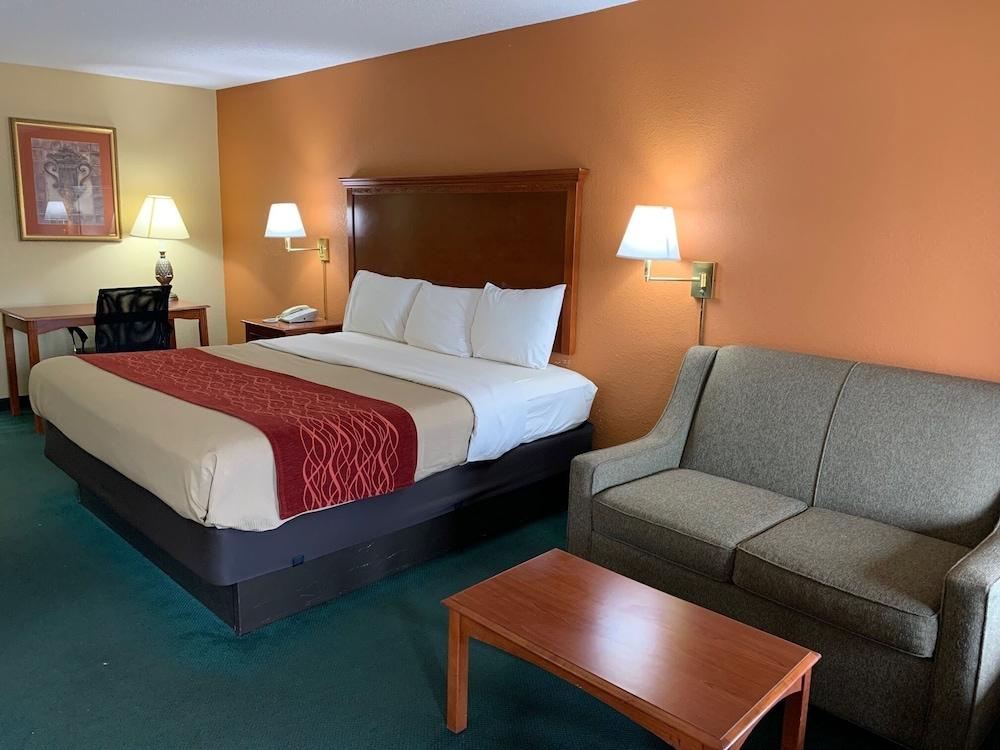 Coachman's Inn Motel photo 2