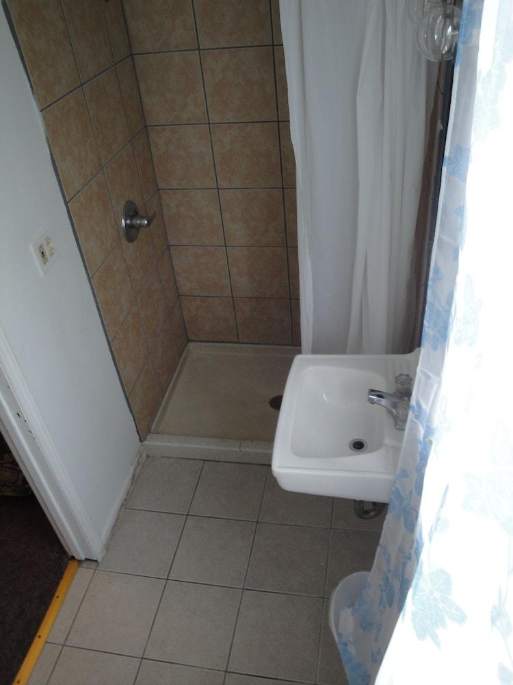 Jade Inn Motel photo 6