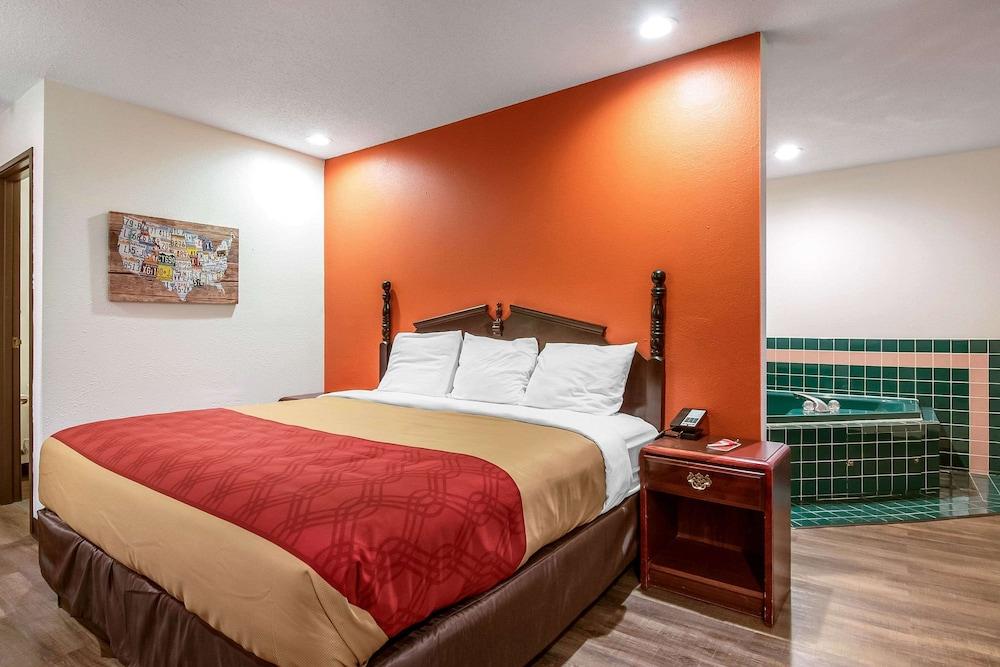 Econo Lodge Franklin photo 6