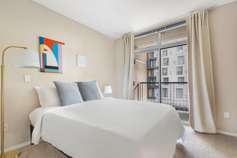 Kasa Bellevue Seattle photo 10