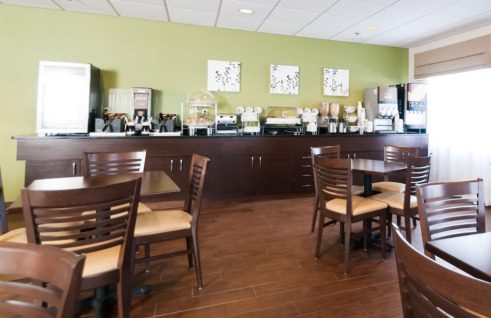 Sleep Inn & Suites photo 10