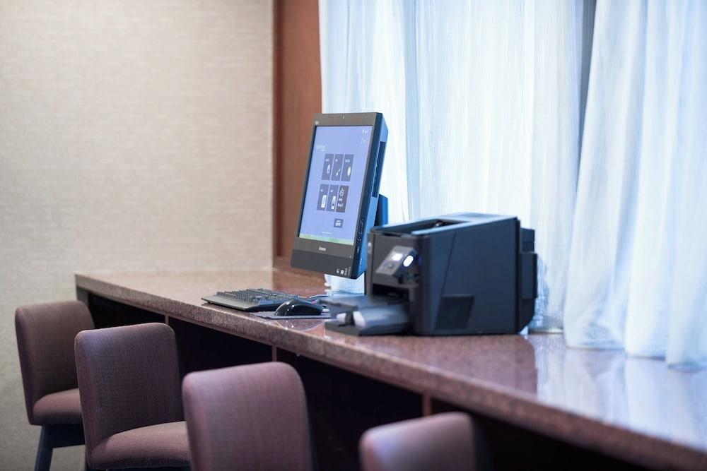 Courtyard by Marriott West Orange photo 22