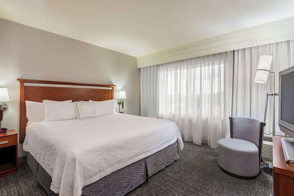 Courtyard by Marriott Fort Myers I-75/Gulf Coast Town Center photo 19