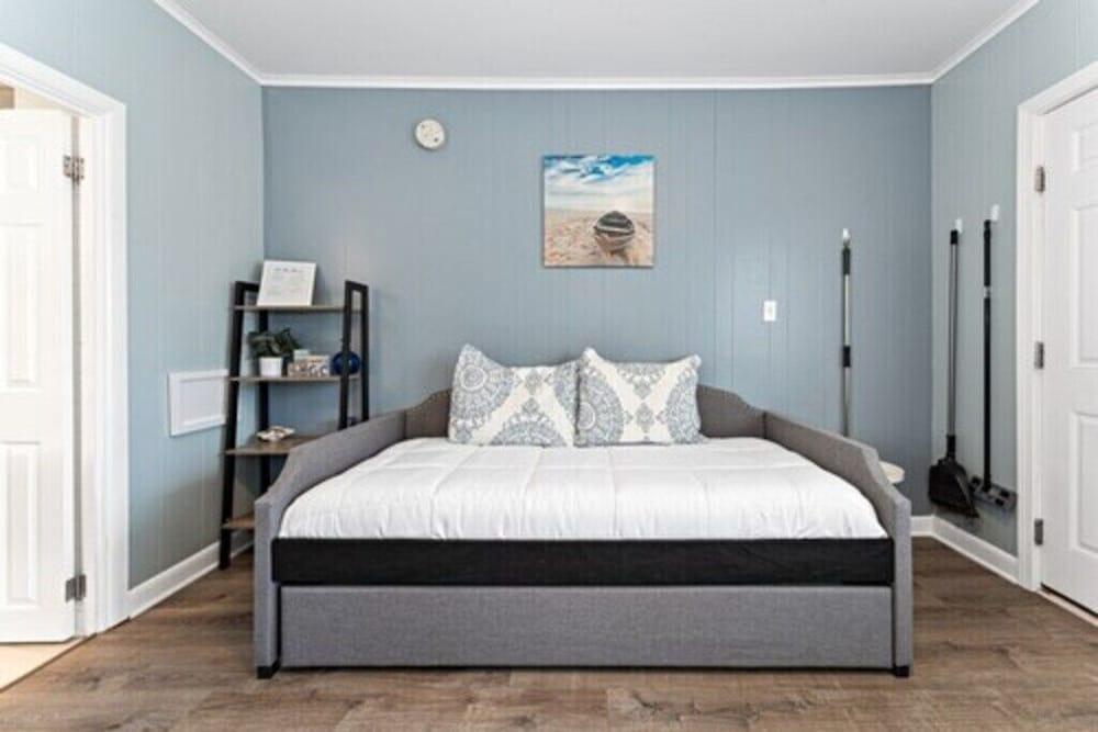 Seaside Suites photo 23