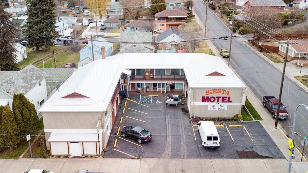 Siesta Motel photo 18