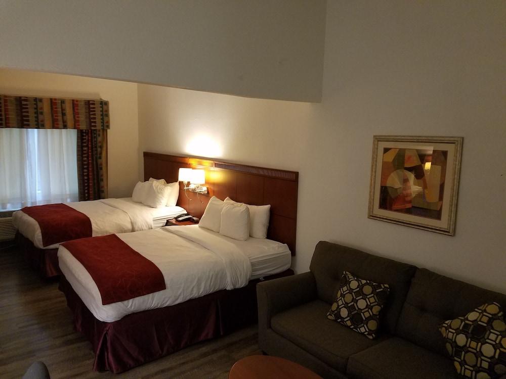 Spark by Hilton Duluth photo 28
