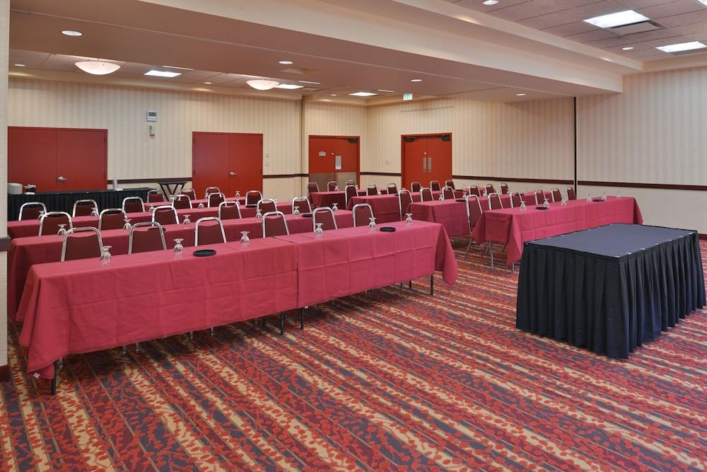 Best Western Plus Downtown Tacoma photo 2