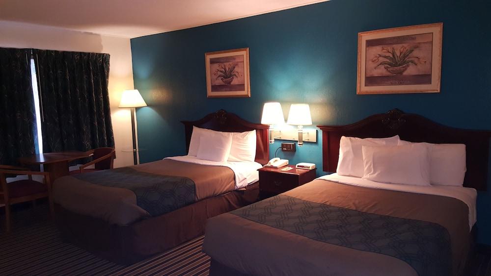 Econo Lodge Brattleboro South photo 20