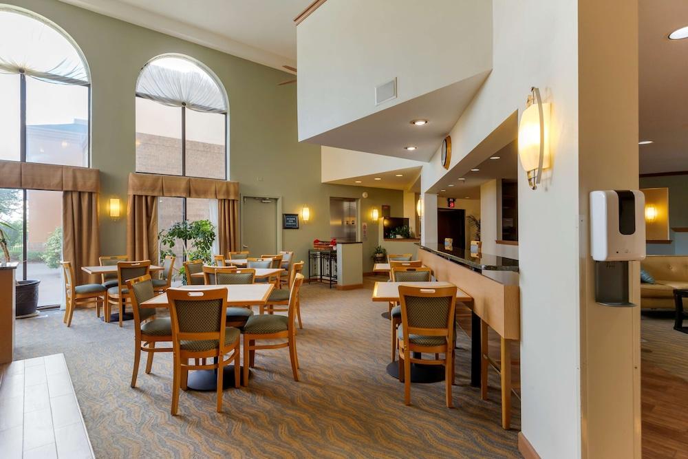 Best Western Davison Inn photo 40