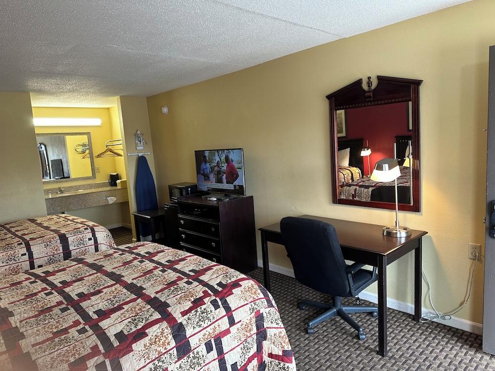 Royal Inn photo 5