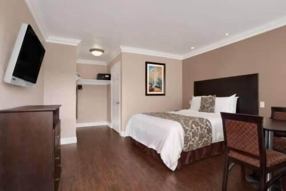 Lotus of Lompoc - A Great Hospitality Inn photo 6