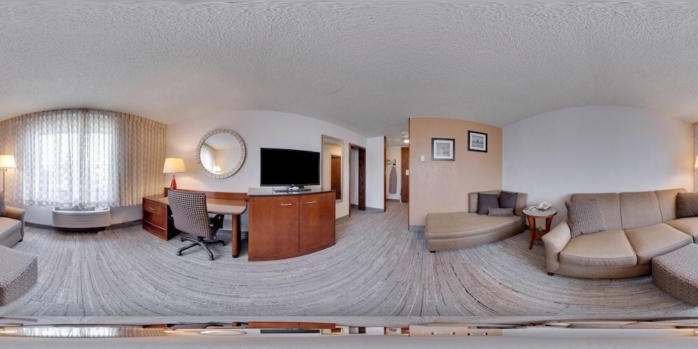 Quality Inn & Suites Albert Lea photo 20
