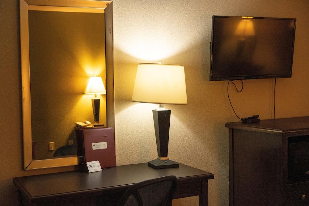 Rodeway Inn & Suites Corpus Christi Northwest photo 9