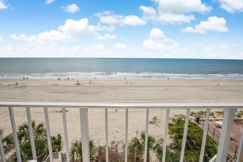 Blu Atlantic Oceanfront Hotel & Suites photo 42