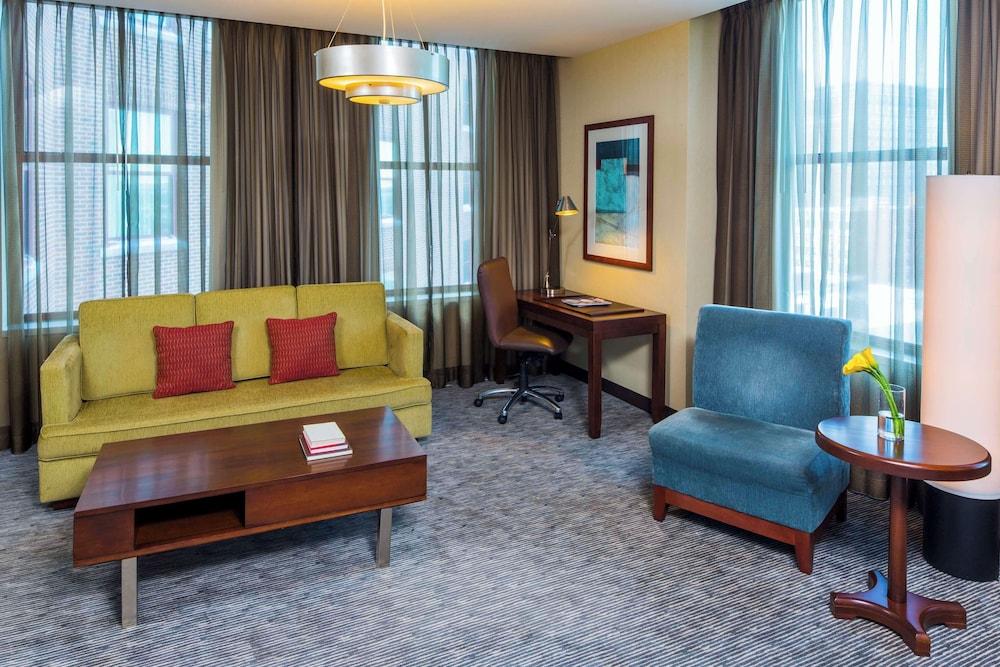 Hyatt Regency Buffalo / Hotel and Conference Center photo 2