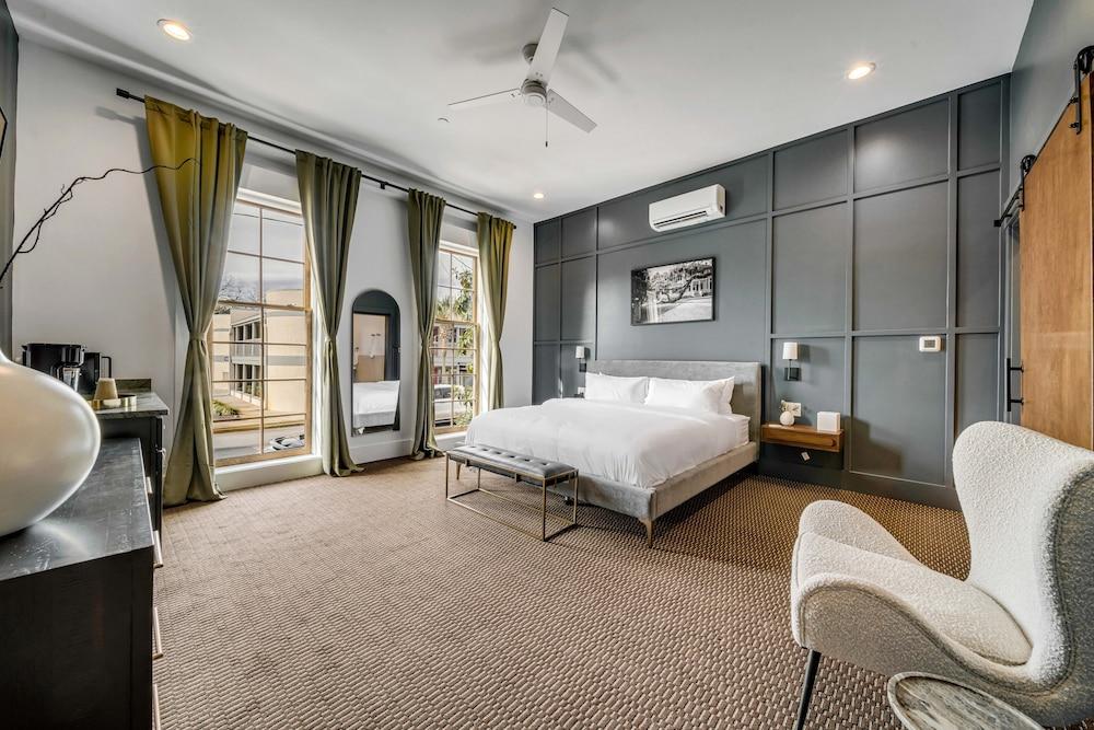 The Emerald Boutique Stays photo 10