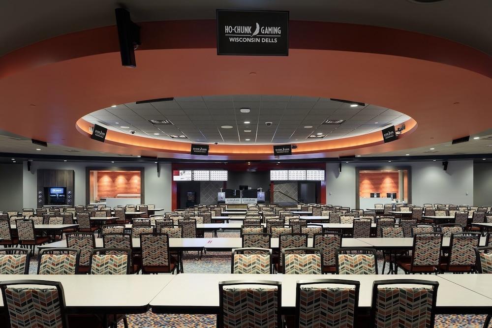 Ho-Chunk Casino Hotel - Wisconsin Dells photo 54