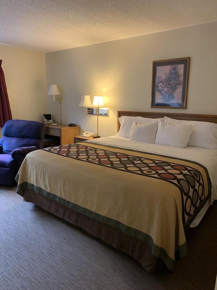 Brookshire Inn photo 15