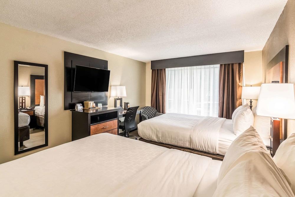 Quality Inn Pensacola North photo 11