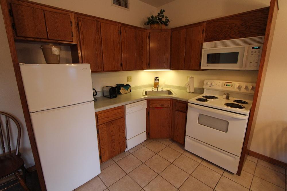 Roundhouse Resort photo 7