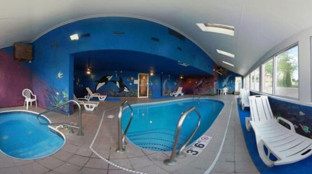 Econo Lodge Kent - Akron West photo 19