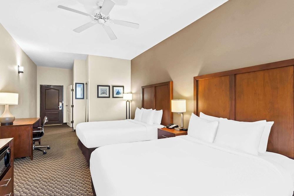Comfort Inn & Suites Grenada photo 36