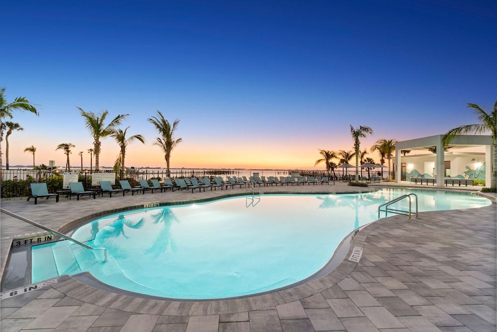 Harbor Island Beach Club by Villatel photo 52