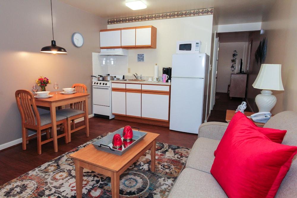 Affordable Corporate Suites of Overland Drive photo 58