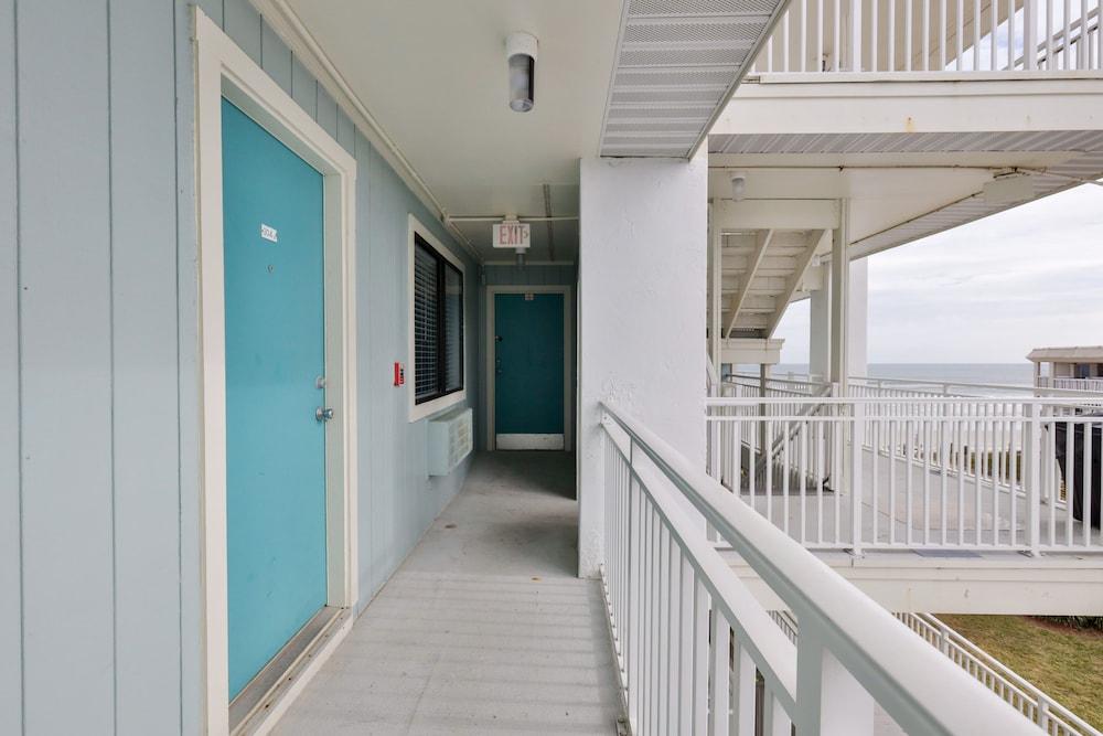Coastal Waters Inn photo 22
