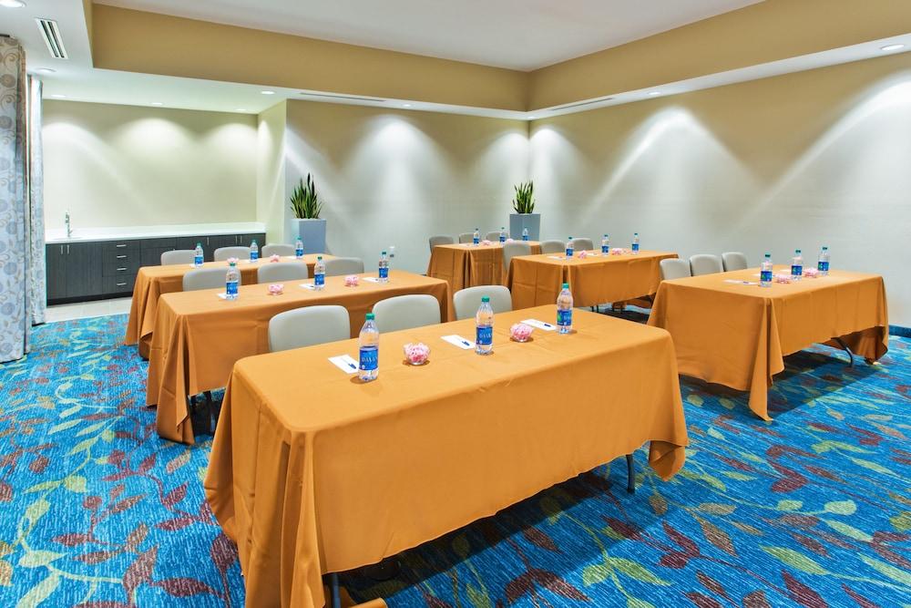 Candlewood Suites Corpus Christi-Naval Base Area by IHG photo 22