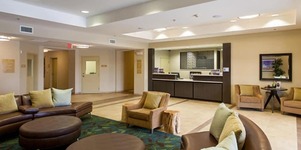 Candlewood Suites College Station At University by IHG photo 19