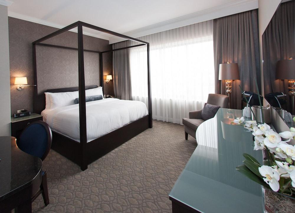 La Banque Hotel photo 31