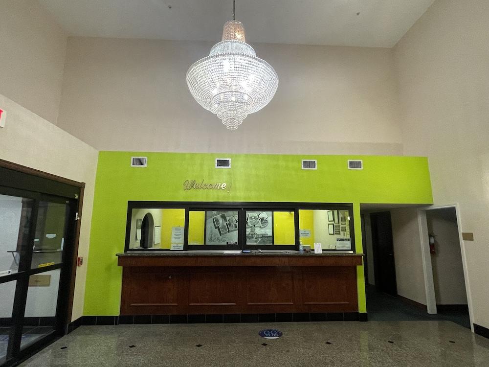 Belleza Inn & Suites Humble - FM 1960 photo 9