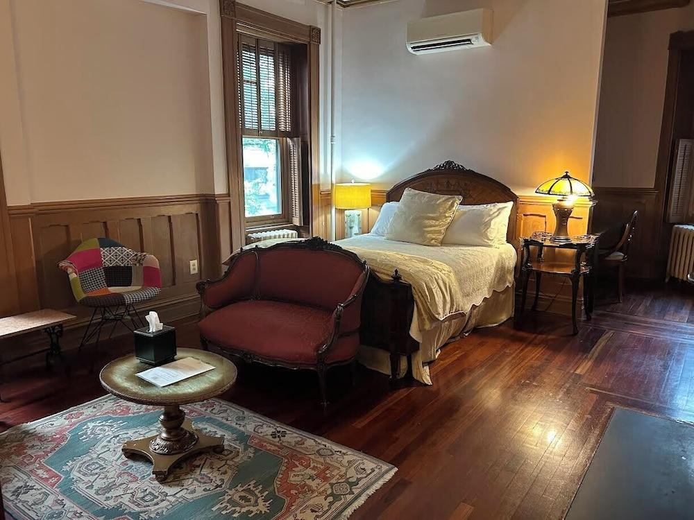 The Inn at Irving Place photo 26
