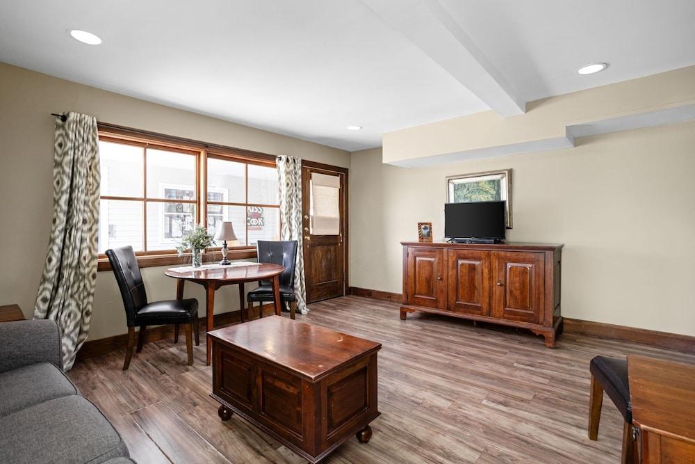 Artists Colony Inn photo 21