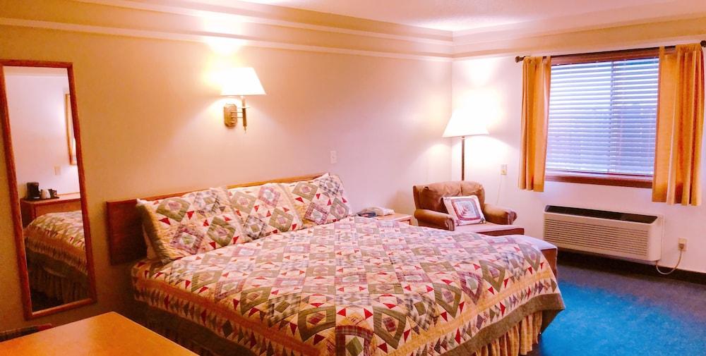 Covered Wagon Motel photo 23