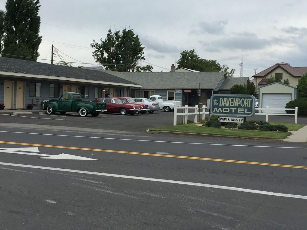 The Davenport Motel photo 1