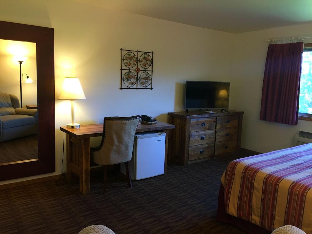 Open Hearth Lodge photo 11