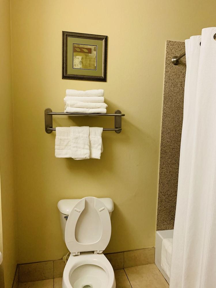 Rodeway Inn & Suites Winnfield photo 23