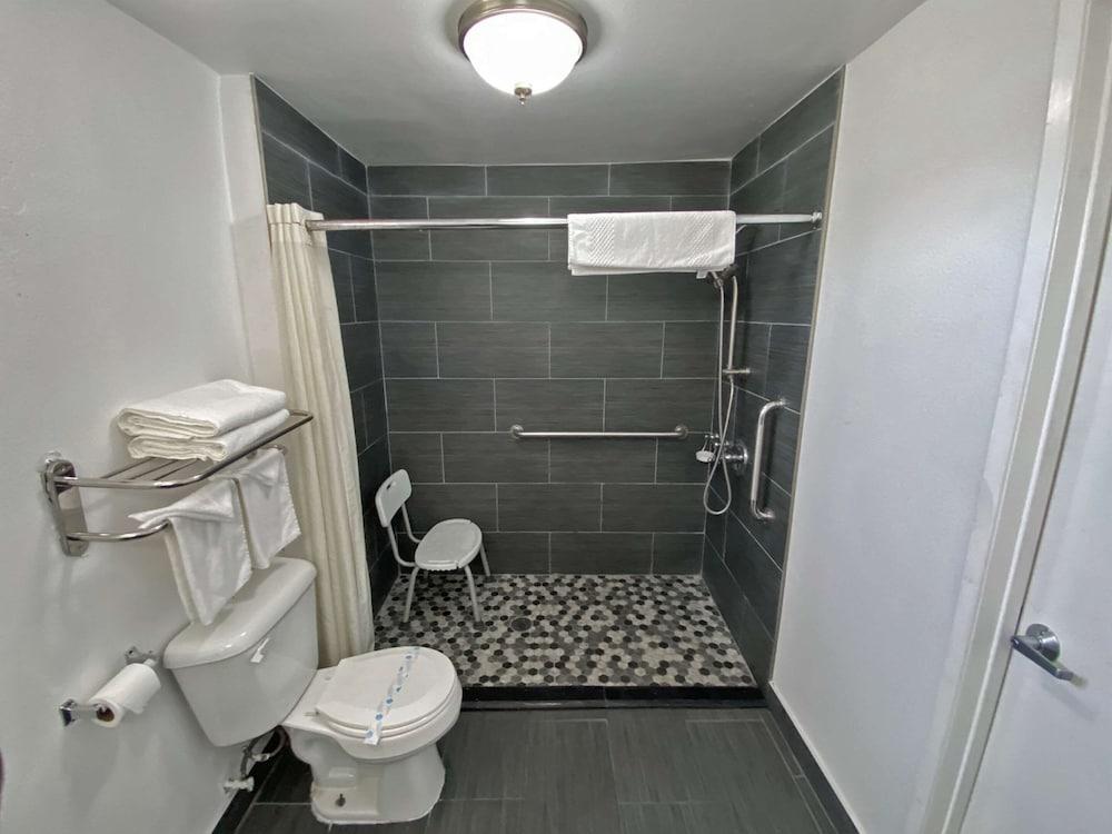 Rodeway Inn Ventura Midtown photo 30