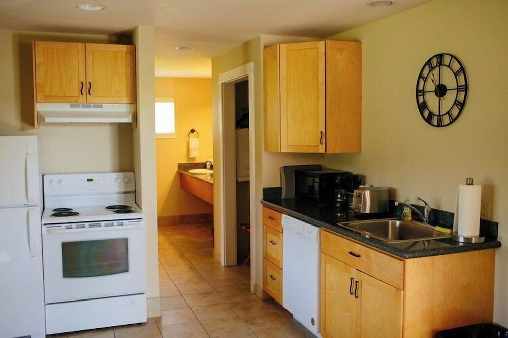 Life Northwest RV sites and Lodging photo 8