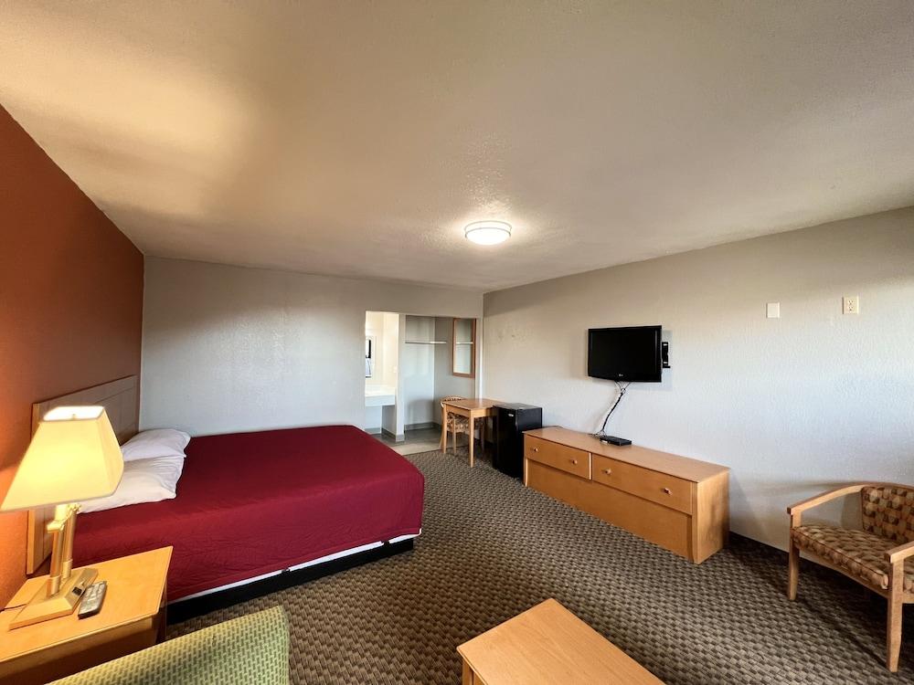 Cotton Valley Motel photo 3