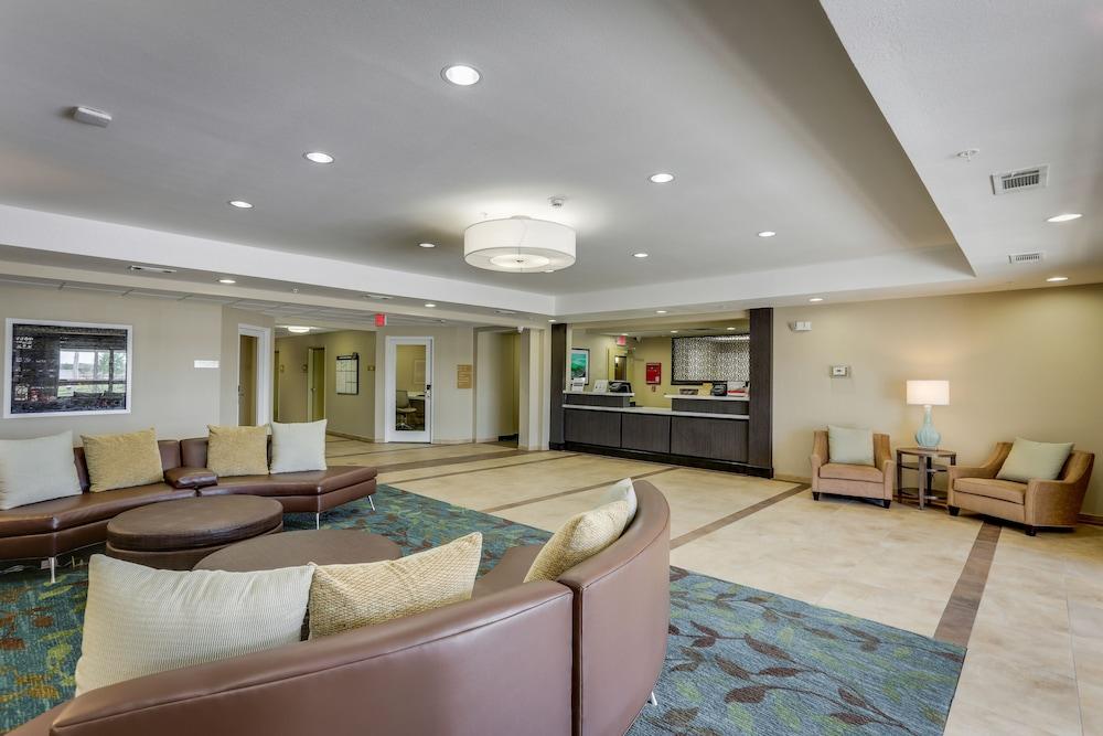 Candlewood Suites College Station At University by IHG photo 18