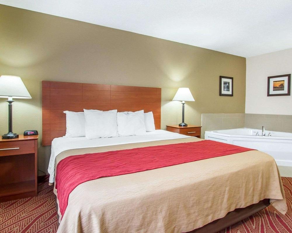 Comfort Inn Poplar Bluff North photo 22