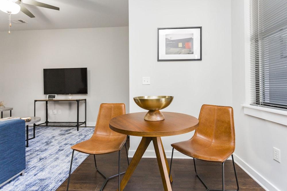 CozySuites Music Row photo 92