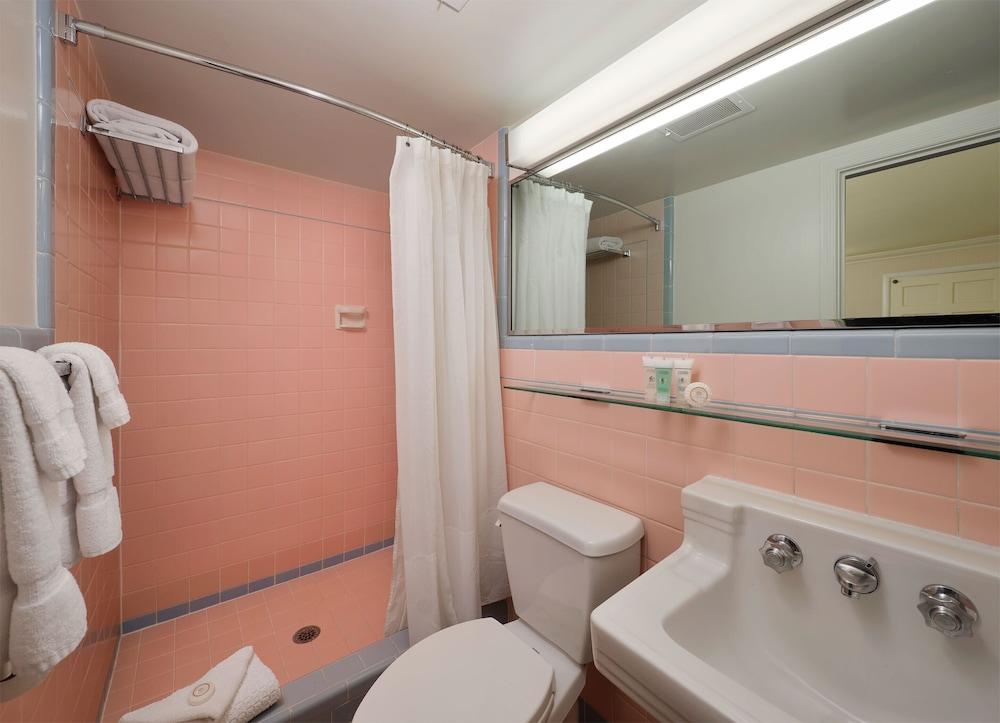 Little America Hotel photo 7
