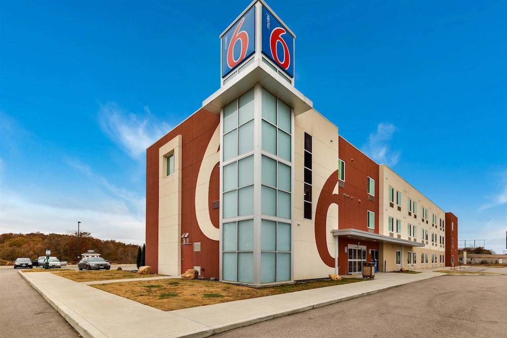 Motel 6 Poplar Bluff, MO photo 78